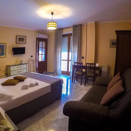 La Rosa - Elegant Rooms Sassari Exterior photo