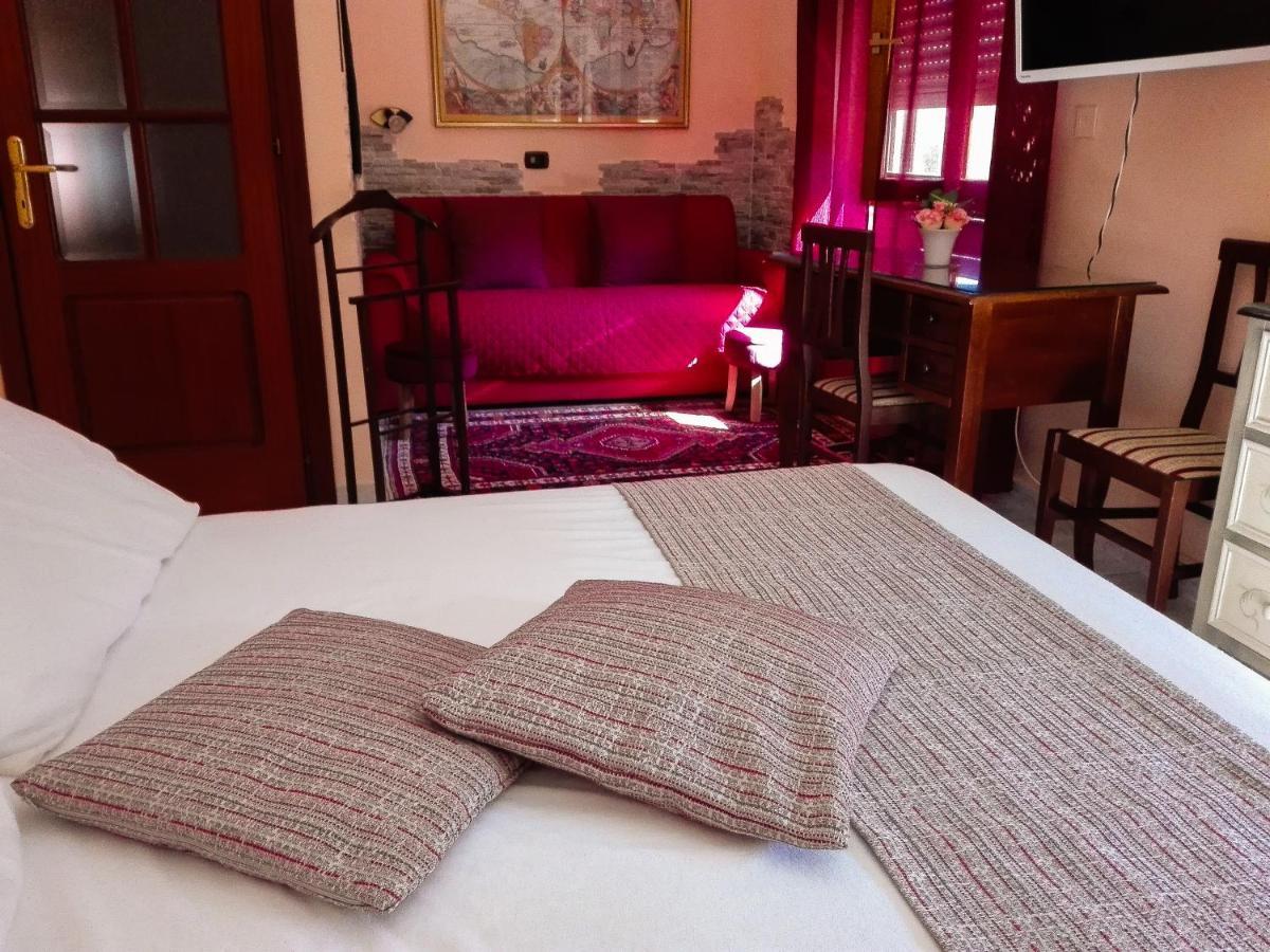 La Rosa - Elegant Rooms Sassari Exterior photo