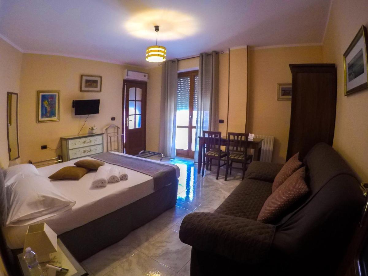 La Rosa - Elegant Rooms Sassari Exterior photo