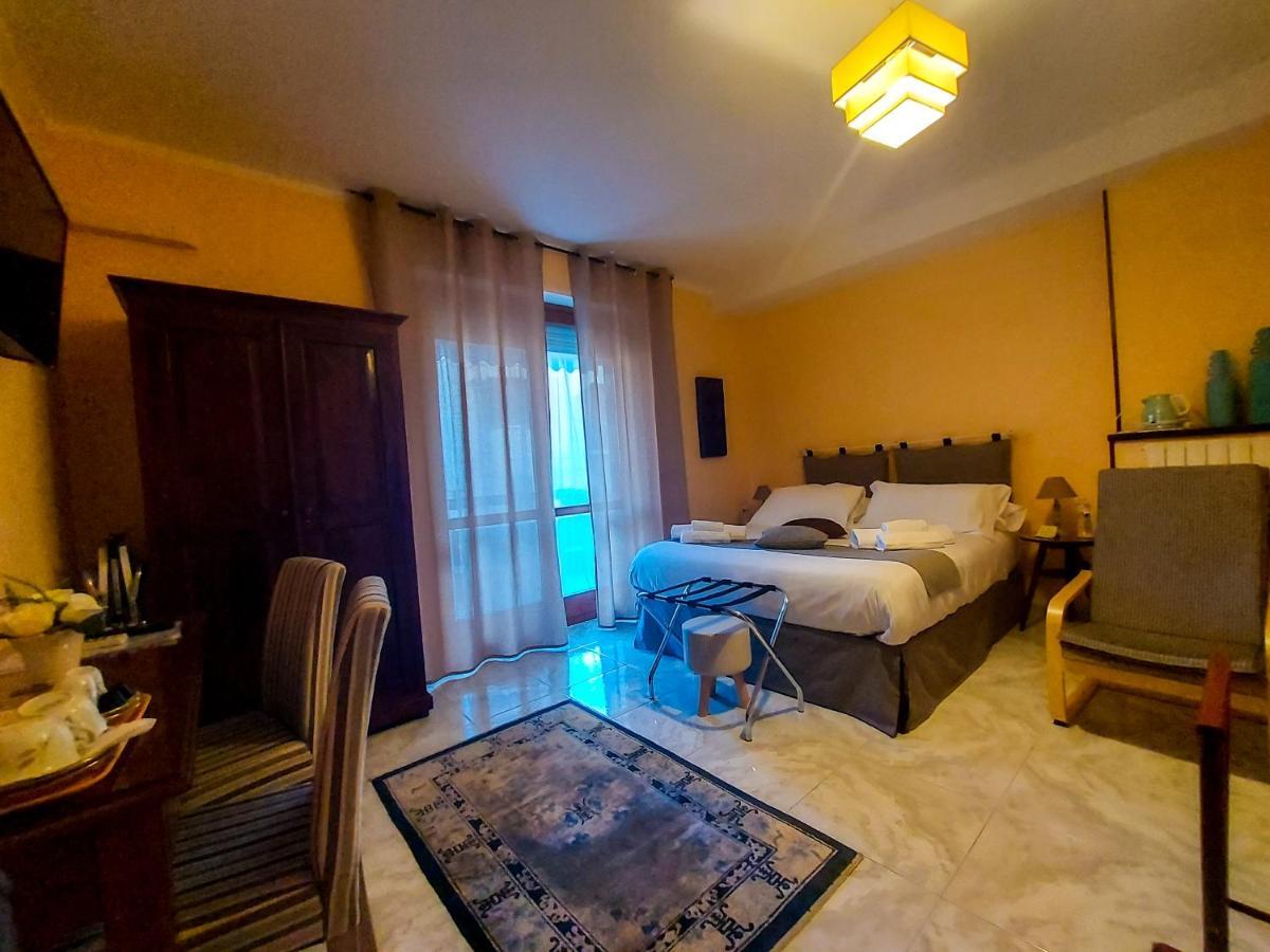 La Rosa - Elegant Rooms Sassari Exterior photo