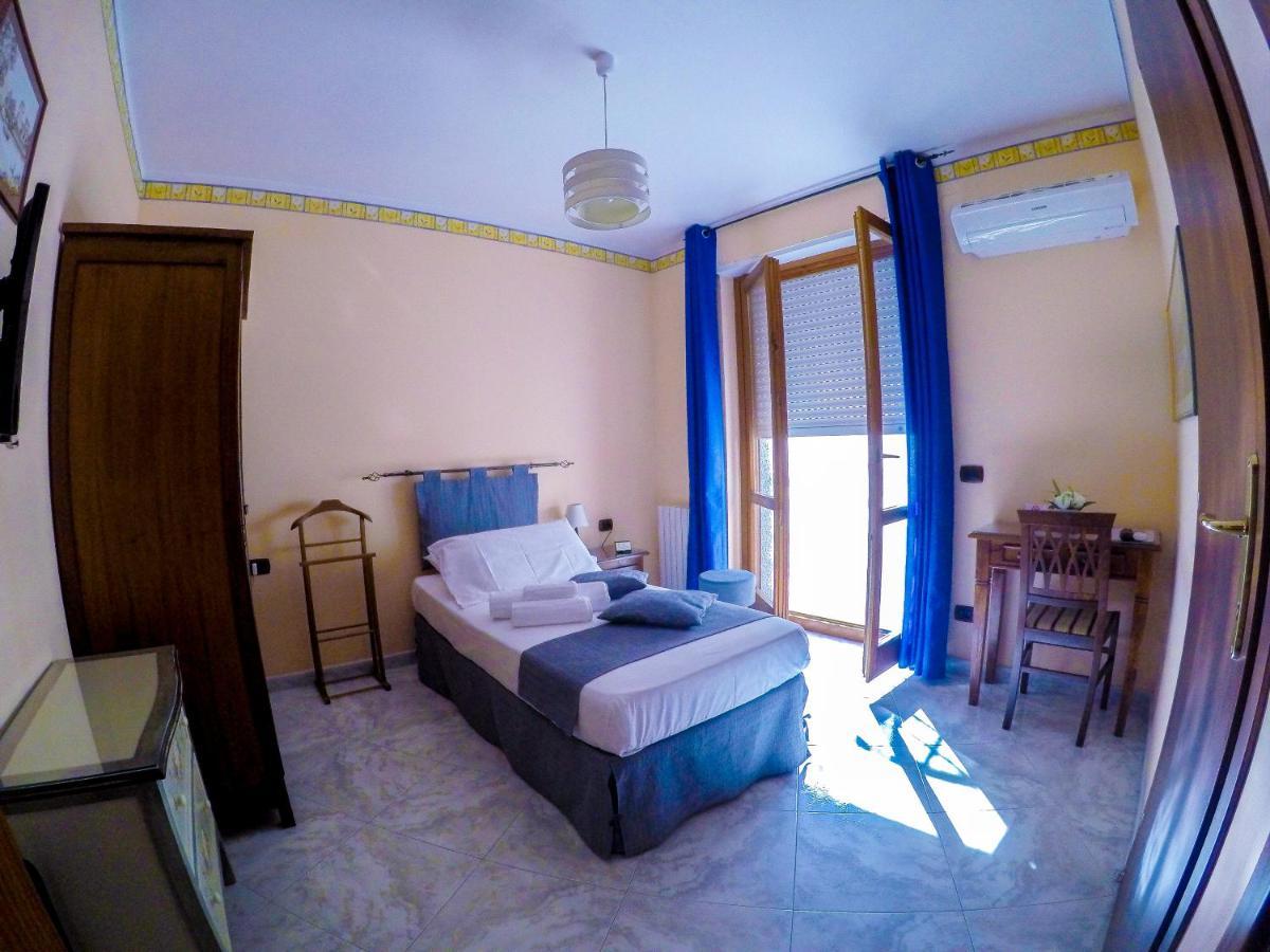 La Rosa - Elegant Rooms Sassari Exterior photo
